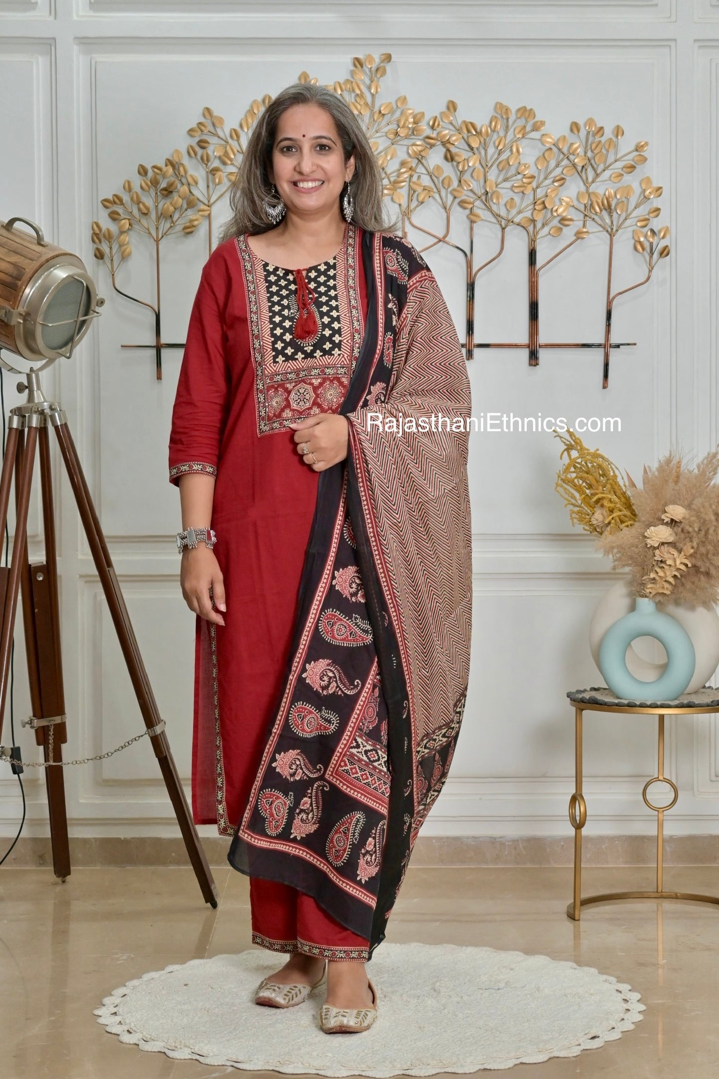Red kurti set
