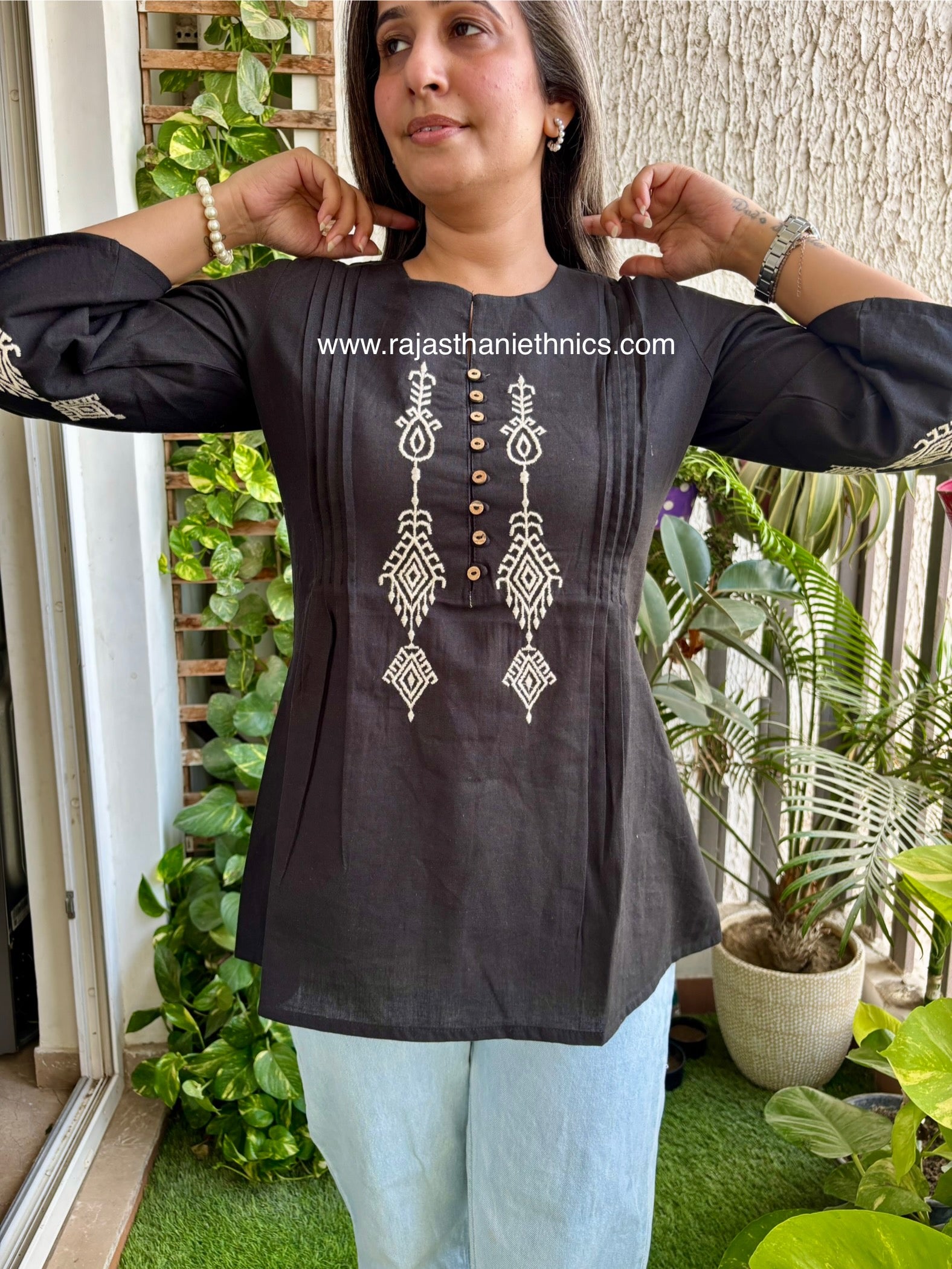 Short Kurti Embroidered