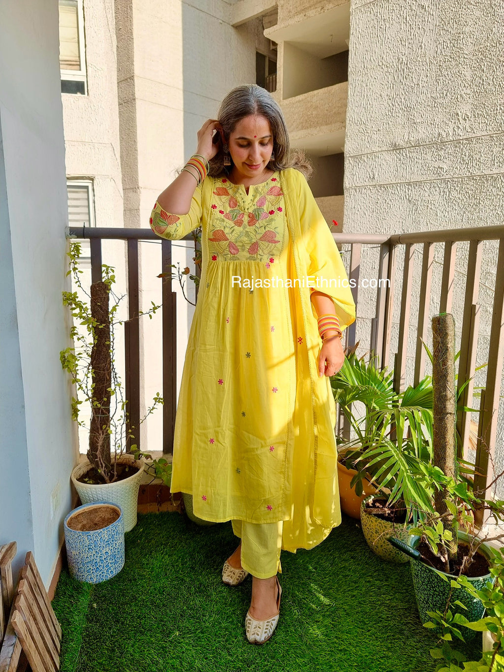 Yellow Embroidered Kurta Set - Mul Cotton